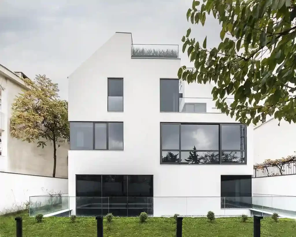 پروژه شیشه ای ویلا سیاه و سفید | تسکو