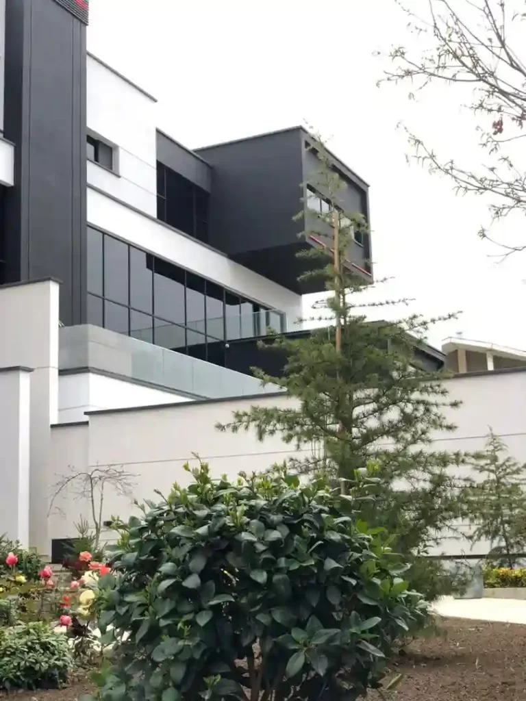 پروژه شیشه ای ویلای افس دماوند | تسکو