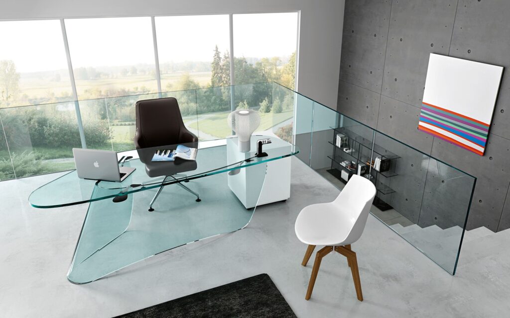 انواع مبلمان شیشه ای